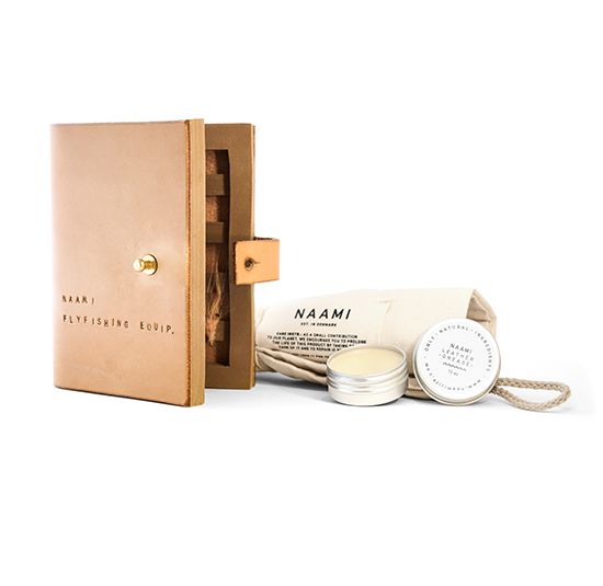 Grej 0010 NAAMI FLYBOX MEDIUM WITH BAG GREASE 1